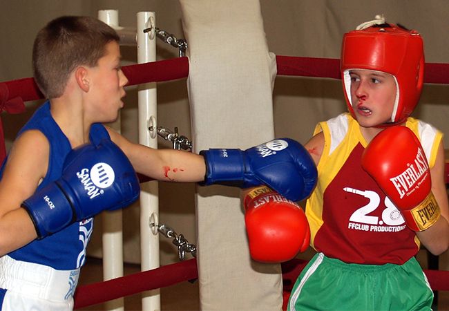Vechtsport Autoriteit stelt regels vast kinderen tot 10 jaar geen wedstrijden in de ring!
