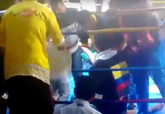 VIDEO: Bokser stort in door hersenbloeding tijdens gevecht