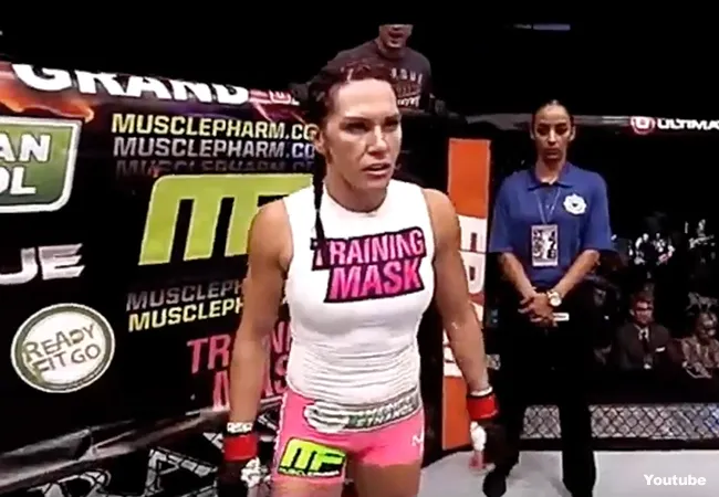 ? | LEF: MMA-vechter Cat Zingano deelt intieme foto's