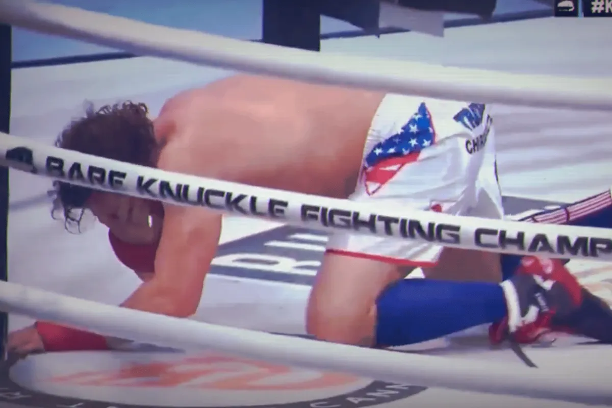 Beruchte bokser beëindigt zijn carrière met brute knock-out