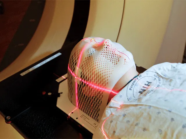 VRAAGTEKENS BIJ ‘CLINICLOWNS ACTIE’ DOOR EX-KICKBOKSER