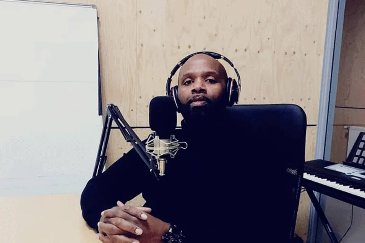 Kickbokser Clyde van Dams overleeft hartstilstand op snelweg: 'Het was mijn tijd nog niet'