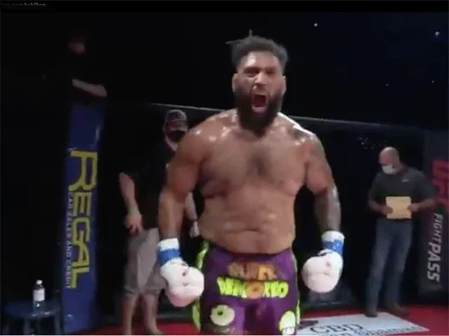 ? SUKKEL: Vechter ziet 10.000 aan zijn neus voorbij gaan