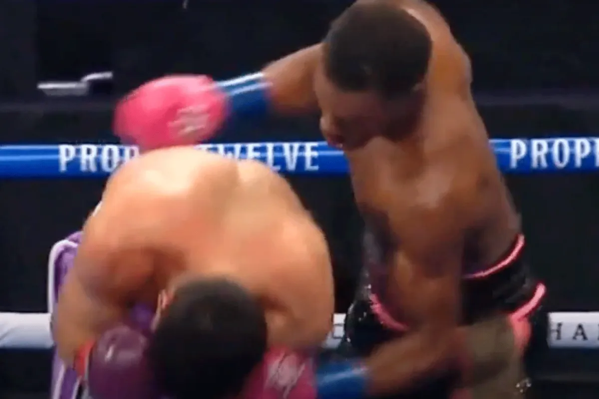 Bokskampioen Errol Spence maakt stijlvol rentree tegen Danny Garcia (video)
