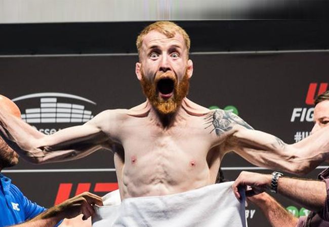 Nieuw onderzoek: MMA vechters spelen met hun leven door extreem afvallen