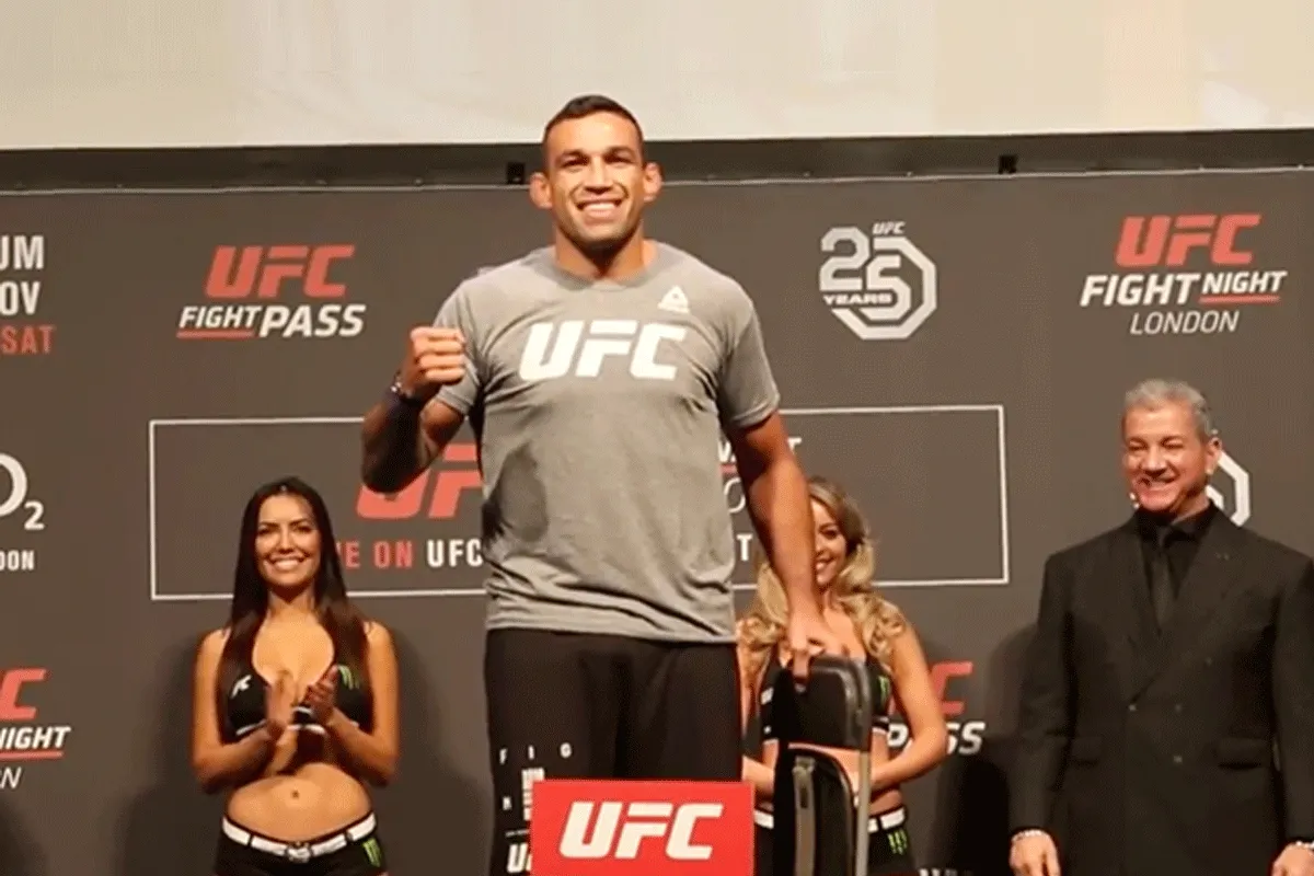 Blunder scheids kost ex-UFC'er Werdum winst PFL-debuut