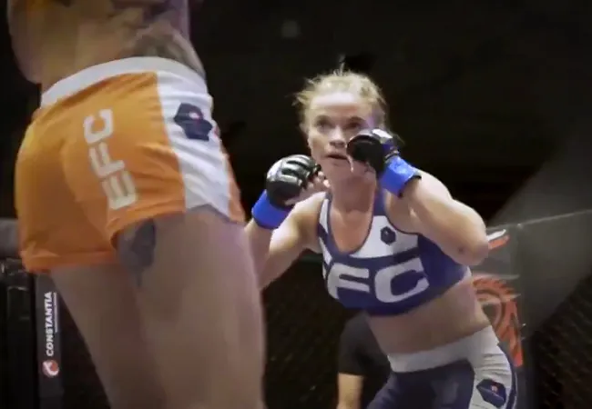 VIDEO: MMA-vechter Mellony Geugjes knokt zich door 1ste EFC wedstrijd