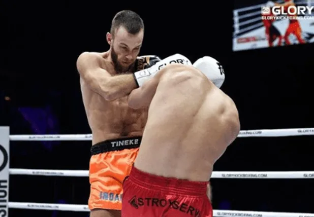 Robbie Hageman: Ondanks ziekte nog één wedstrijd kickboksen