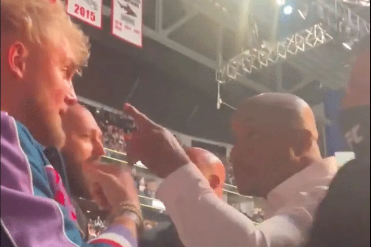 ? Jake Paul oog in oog met UFC'er Daniel Cormier: 'Welke dikzak mep jij?'