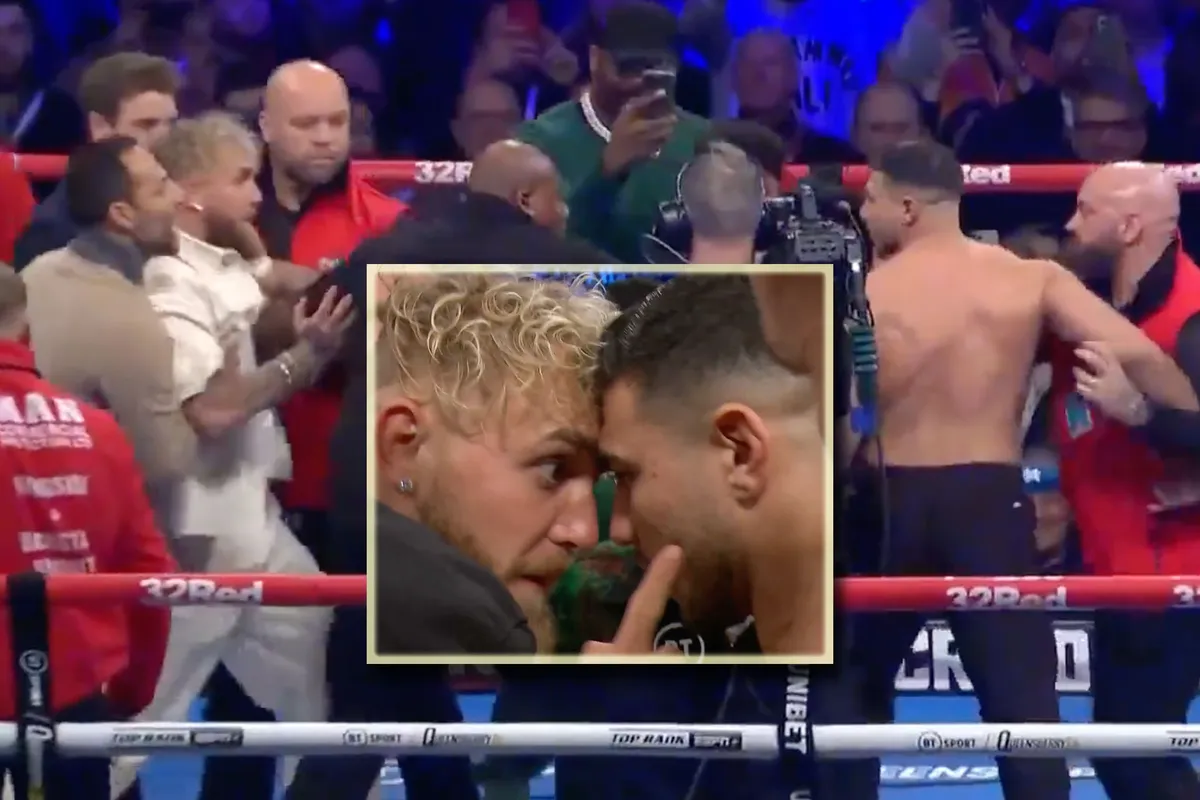 Beveiligers grijpen in! Staredown Jake Paul en Tommy Fury loopt uit de hand (video)