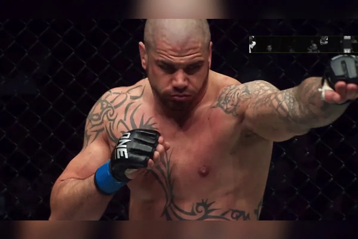 Gevaar voor Rico Verhoeven? "James McSweeney, ik wil een contract bij GLORY Kickboxing"