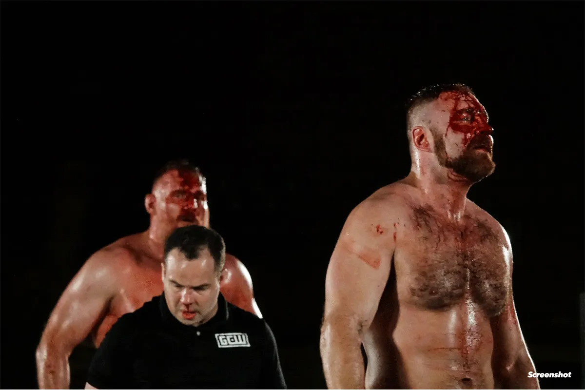 Josh Barnett wint bloedige oorlog tegen Jon Moxley