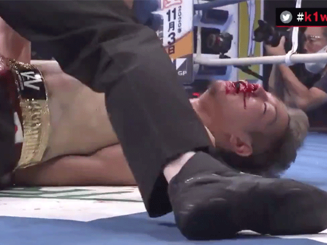 Heftige kickboks knock-out tijdens K-1 WGP dinsdag (video)