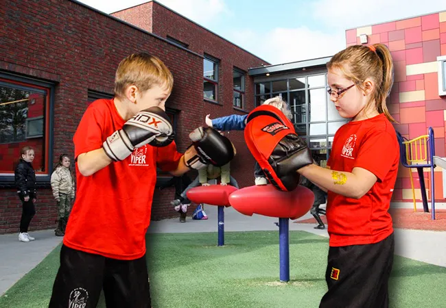 Kinderen op de BSO leren kickboksen is goed voor hun ontwikkeling