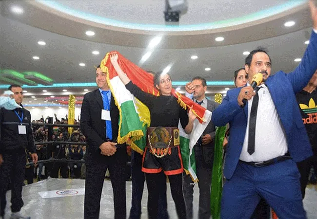 Schokkend: Iran laat gevangen gezette kickbokser vrij