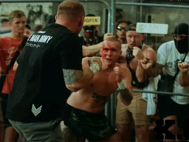 K.O.T.S. FIGHTS: Ondergronds blote vuist kickboks gevechten