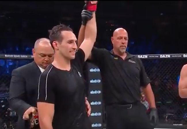 Bellator MMA: Rory MacDonald prolongeert wereldtitel (video)