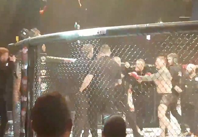 Bellator 187: Connor McGregor stormt ring binnen en valt John Redmond aan!