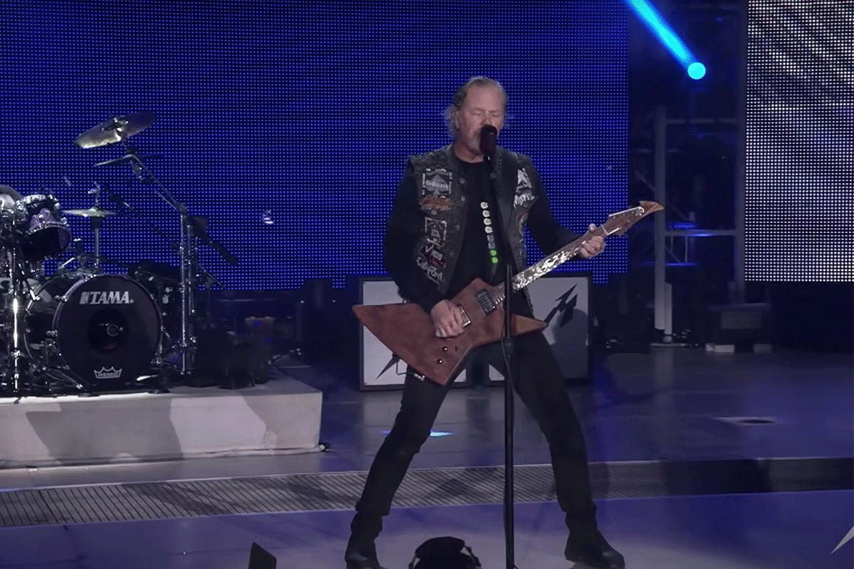 Metallica en bekende vechters in actie tijdens giga knok-event