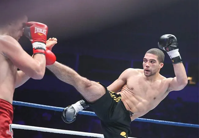 Schande: Nederlandse kickbokser bestolen van overwinning