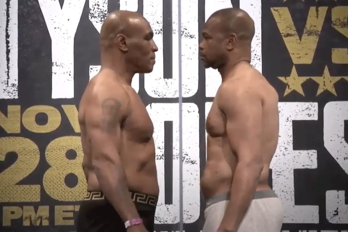 Mike Tyson en Roy Jones voor het eerst oog in oog tijdens staredown (video)