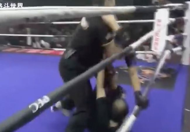 VIDEO: MMA-vechter sloopt 'nep' Kung Fu expert