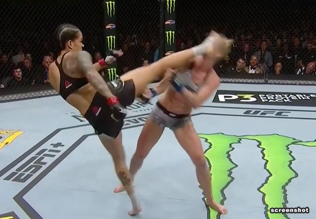 Knock-out video: Amanda Nunes straft Holly Holm bruut af