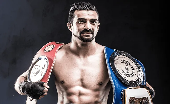 Omar Baqi vecht voor de wereld titel muay thai in Stadskanaal!