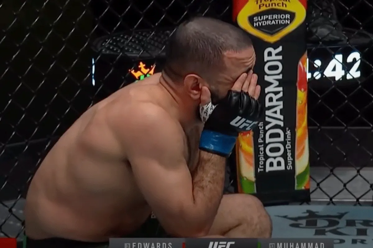 Blind gestoken: UFC-vechters vragen om andere MMA-handschoenen