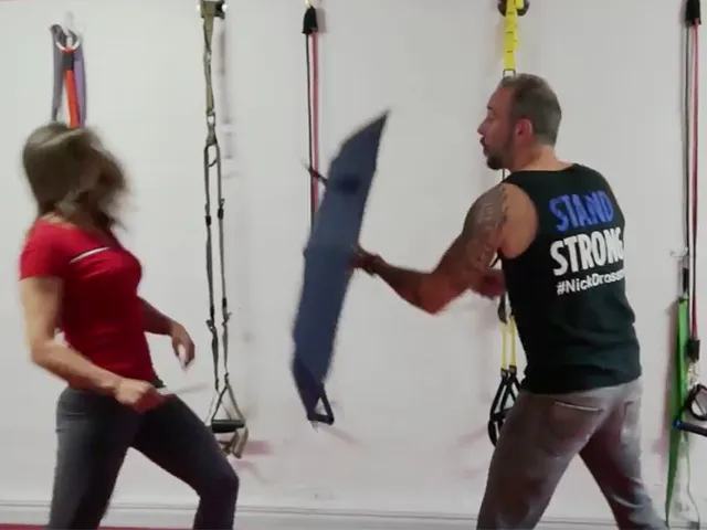 Hoe je een paraplu kunt gebruiken als zelf verdediging wapen