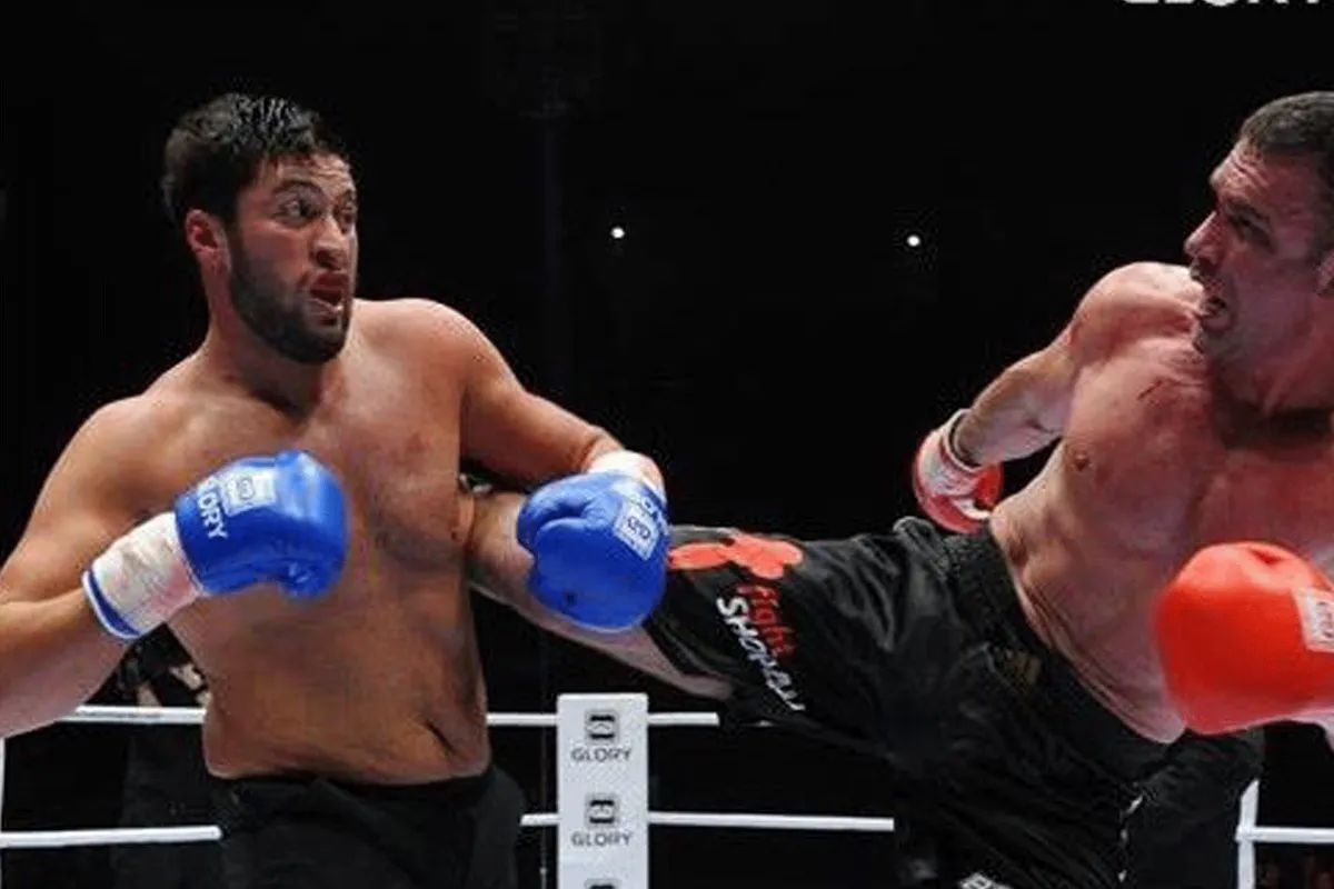 Peter Aerts in knock-out oorlog met Jamal Ben Saddik (video)