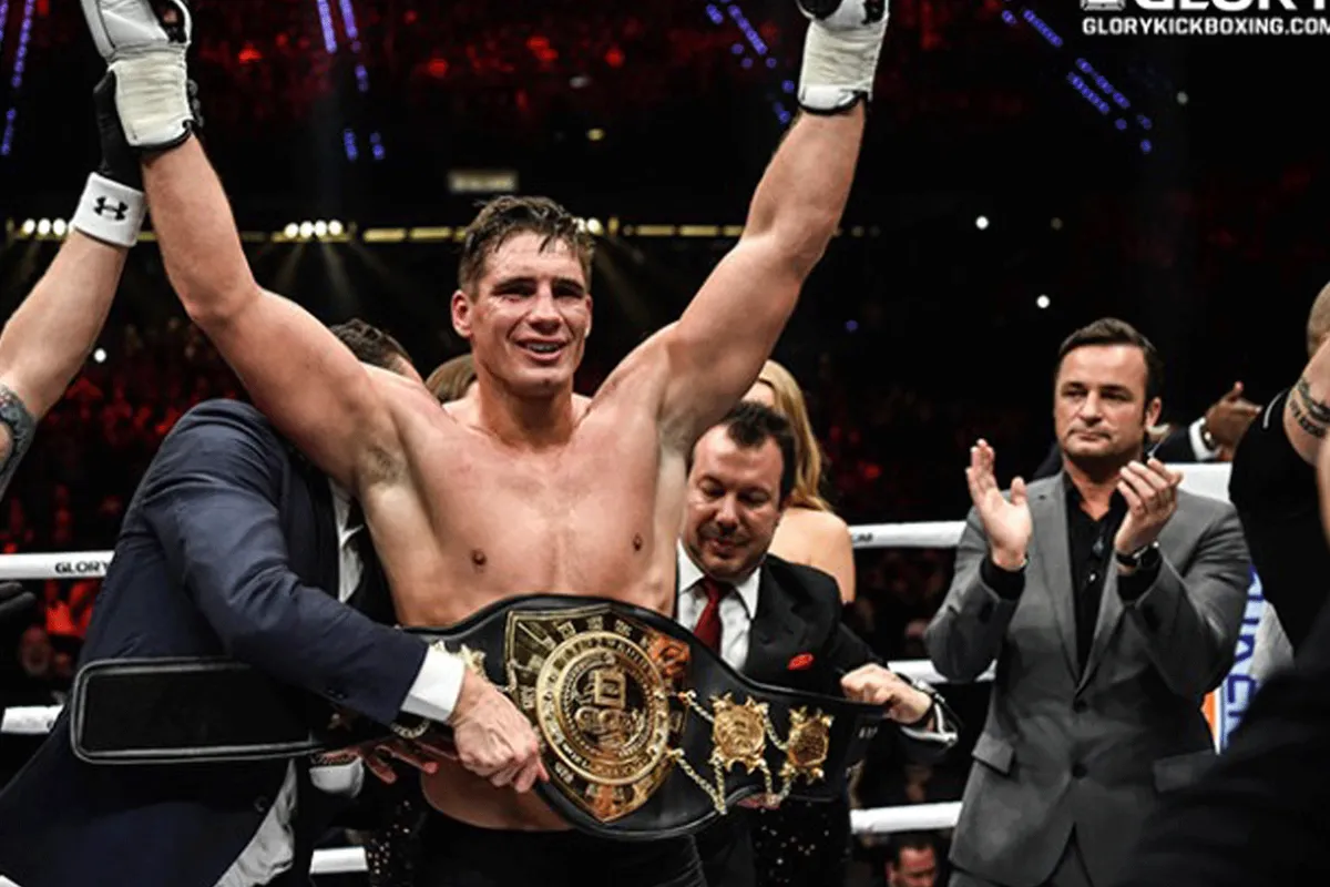'Is Rico Verhoeven 30 januari überhaupt nog wel GLORY wereldkampioen'