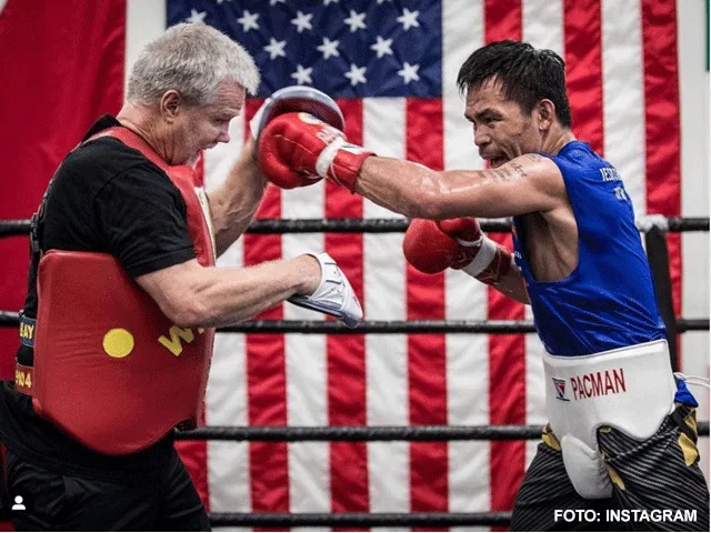 TOP COACH WAARSCHUWT MCGREGOR: 'Pacquiao slaat je knock-out'