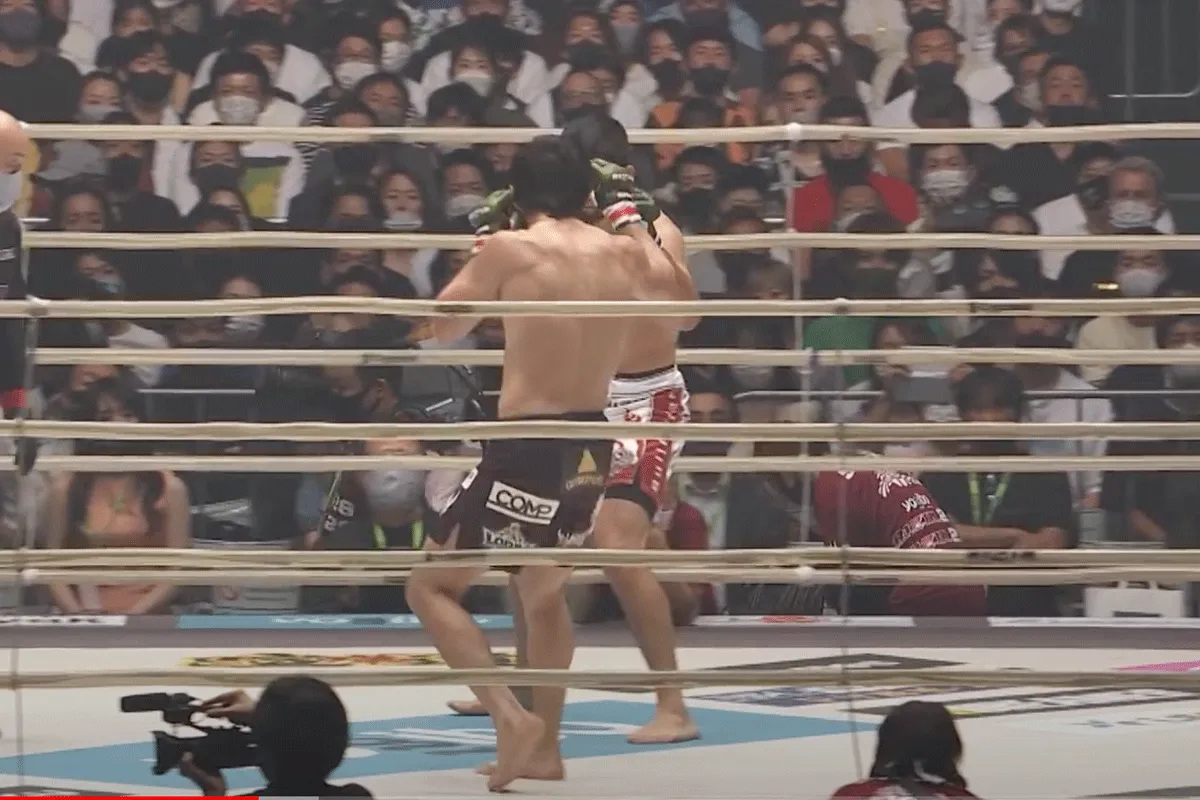 MMA-kampioen wil geen UFC contract: 'Ik kom mijn bed er niet voor uit'