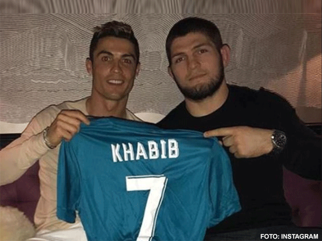 Topvoetballer Cristiano Ronaldo steunt UFC kampioen Khabib