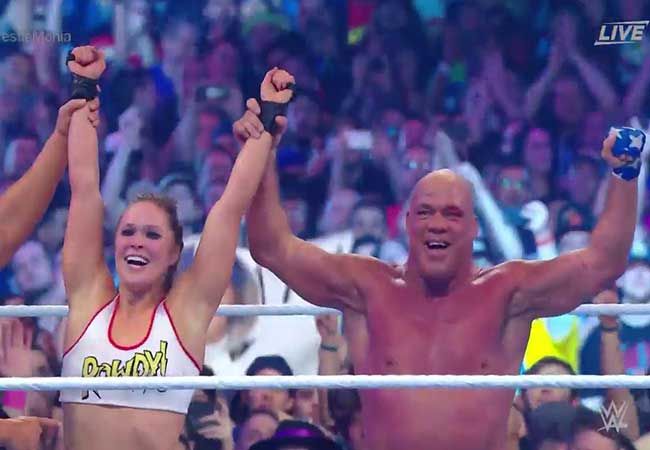 VIDEO: Ronda Rousey imponeert tijdens WWE debuut