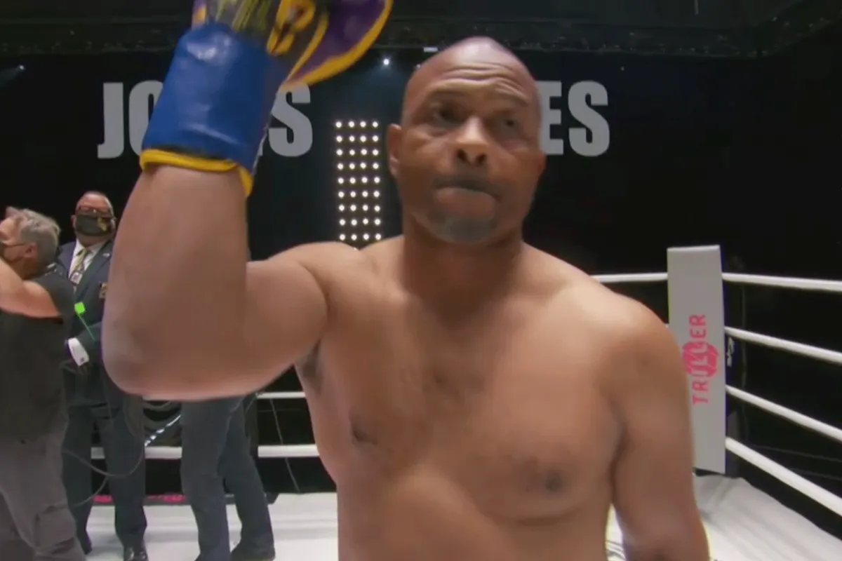 Roy Jones Jr. reageert na rentree bokswedstrijd met Mike Tyson