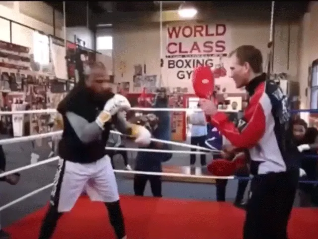 Video: Roy Jones Jr in topconditie en klaar voor bokswedstrijd tegen Mike Tyson
