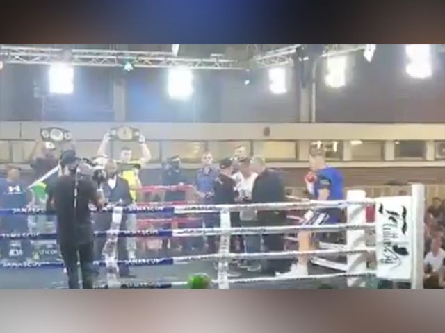 VIDEO: Bokser sloopt boksring wedstrijd afgeblazen