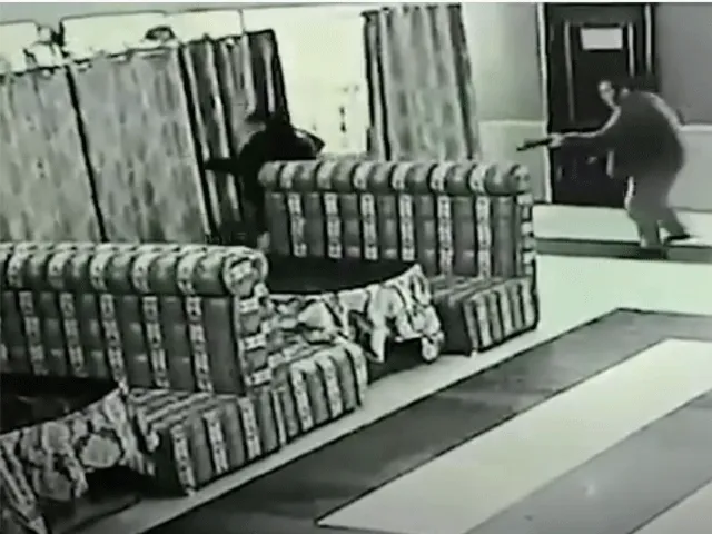 Brute moord MMA-vechter vastgelegd op bewakingsvideo