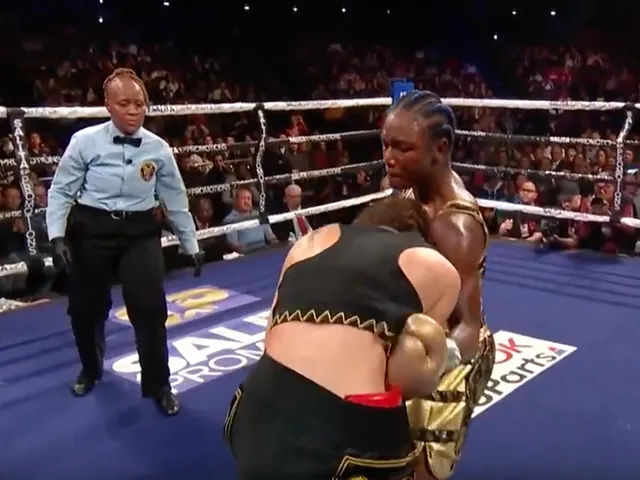 RECORD: Bokskampioen Claressa Shields schrijft geschiedenis