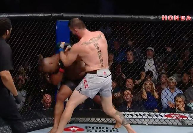 UFC 241 knock-out: Miocic domineert Cormier en pakt wereldtitel