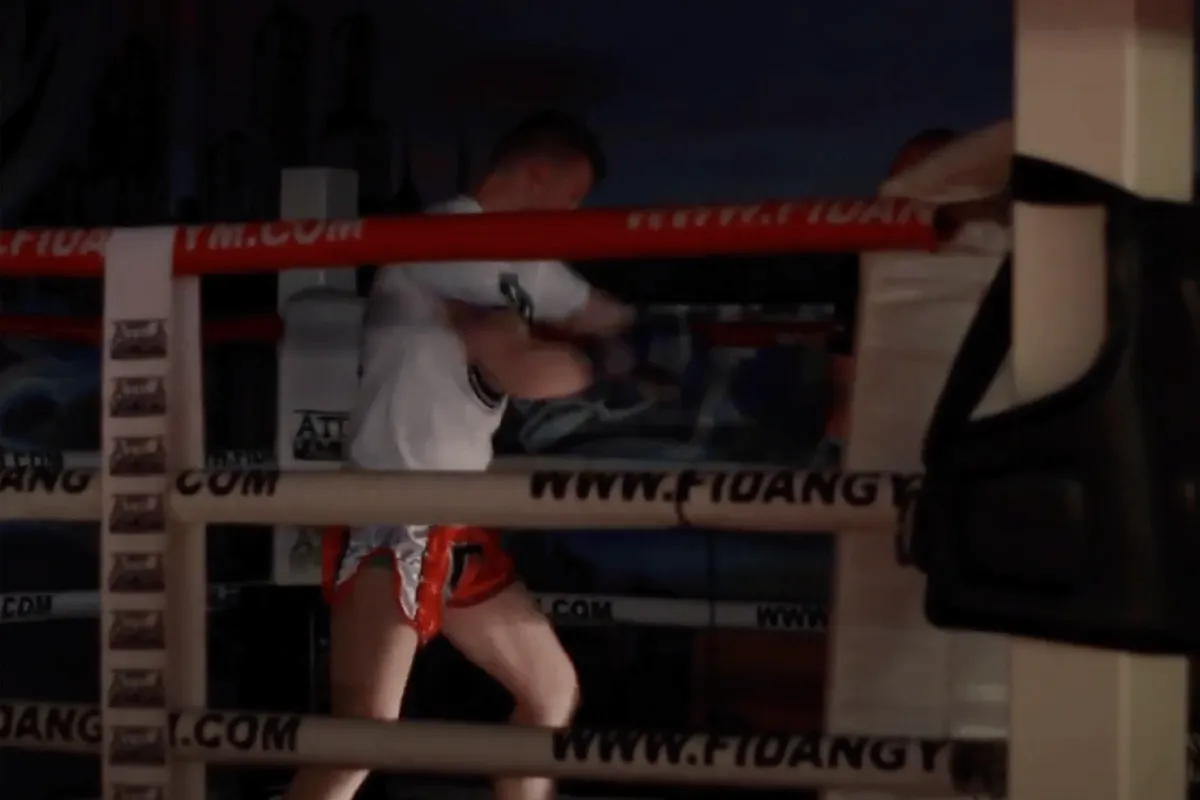 Nederlandse kickbokskampioen ‘Superpiele’ wil snel weer op eigen benen staan