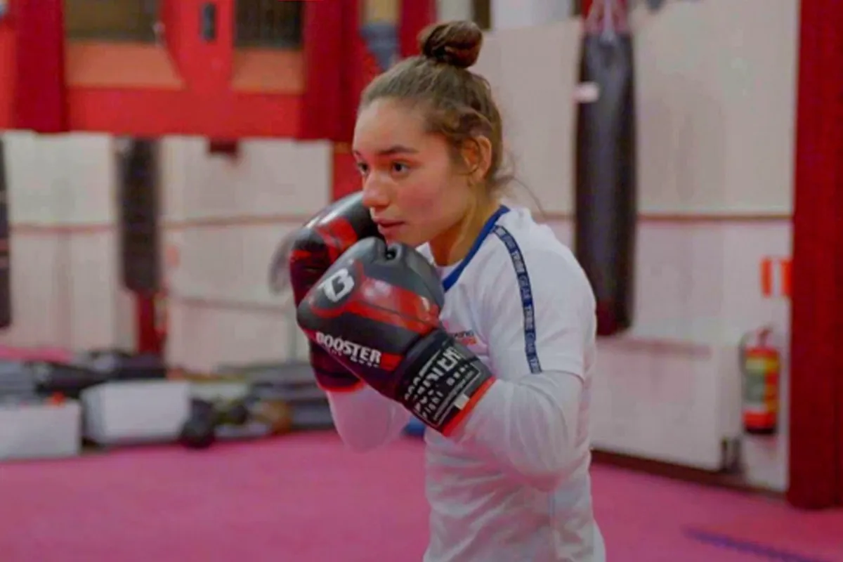 Tessa de Kom klaar voor de strijd bij Glory Rivals 5 aankomende nacht | video