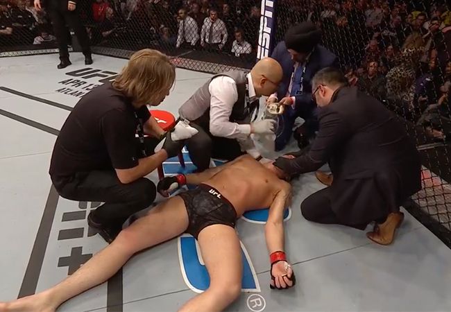 Darren Till bruut knock-out tijdens UFC Londen (video)