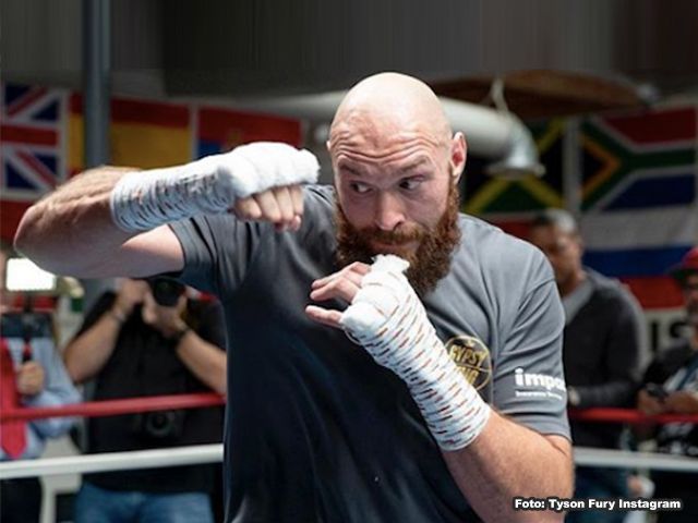 Bokslegende Tyson Fury accepteert uitdaging van UFC-kampioen
