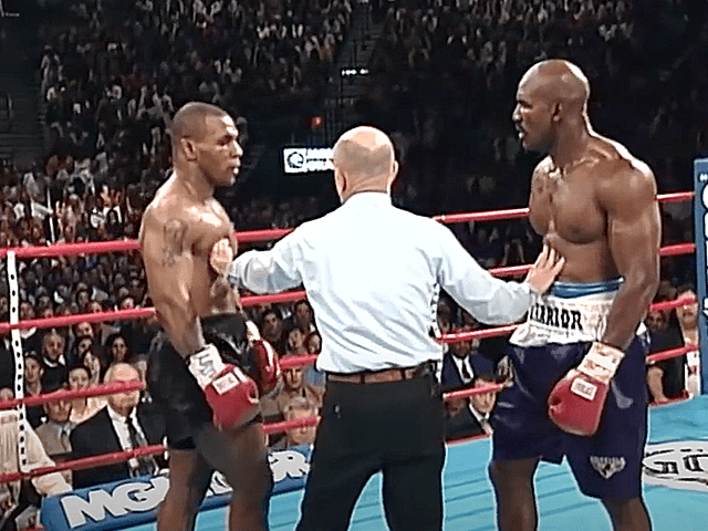 Veteraan Evander Holyfield wil bokswedstrijd met Mike Tyson