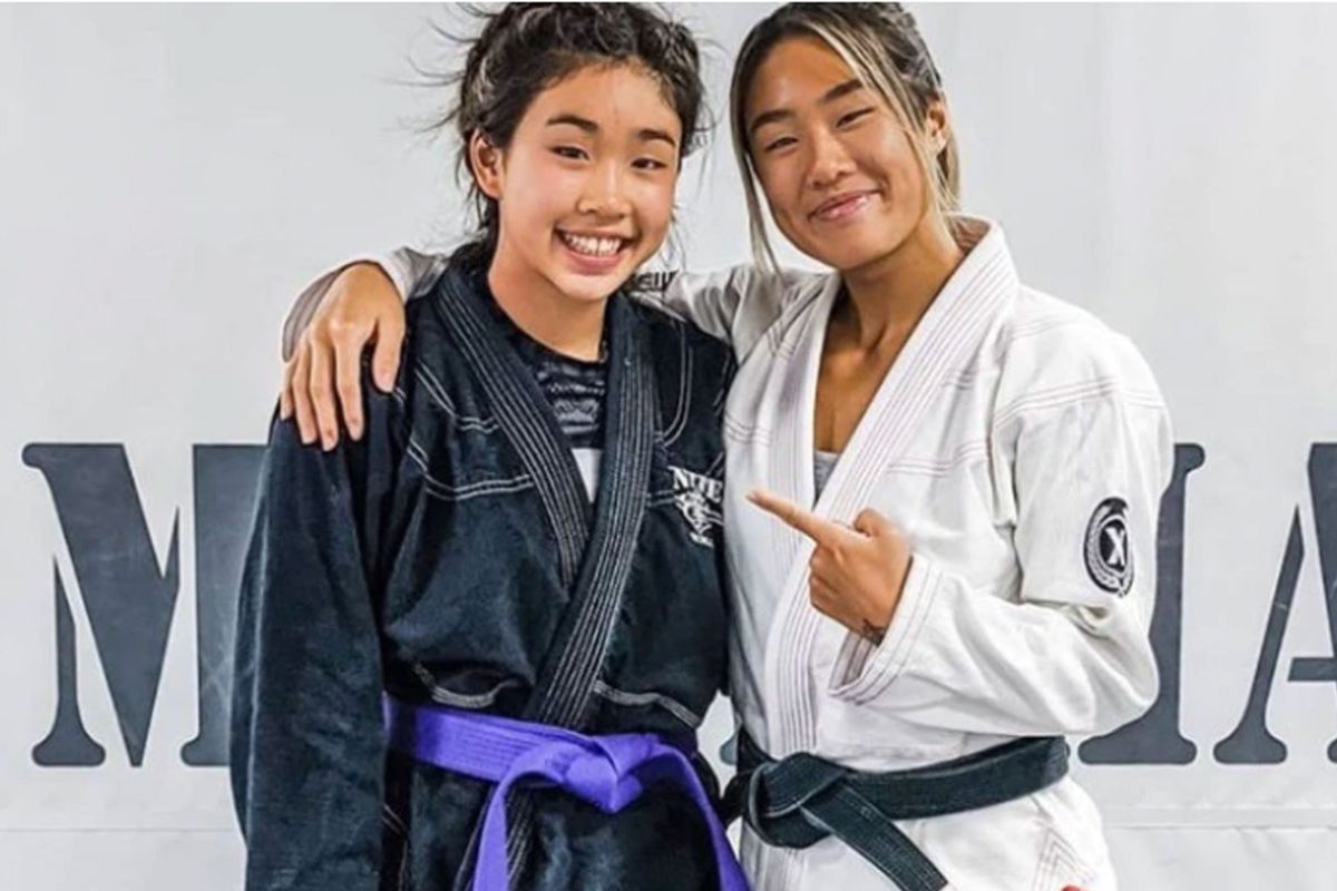 Hartverscheurend bericht aan overleden zus (18)! MMA-kampioen Angela Lee kapot van verdriet