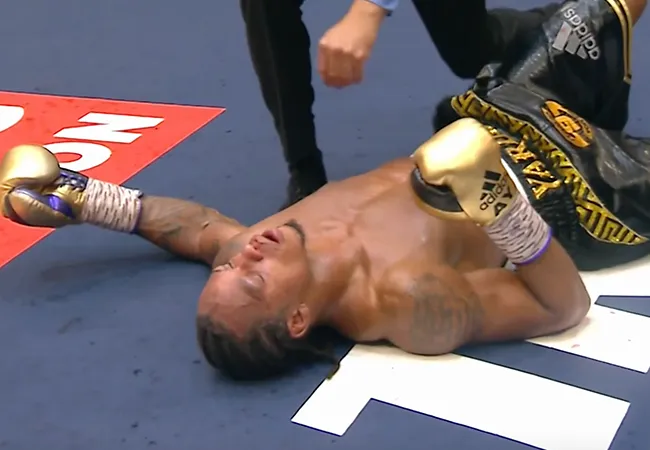 Boks video: Sergey Kovalev slaat Anthony Yarde knock-out