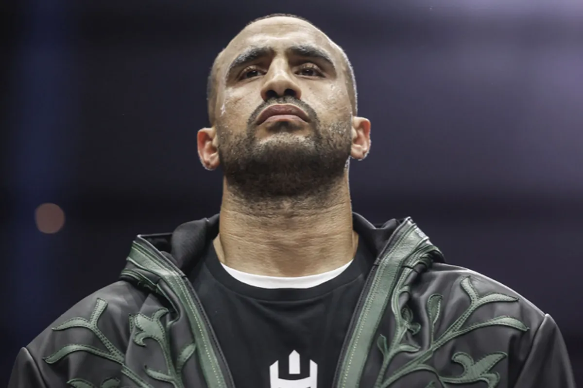 Badr Hari zet deuren sportschool open! Zo ziet Punch er van binnen uit
